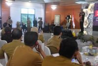 Gubernur Jateng Ganjar Pranowo, berbagi ilmu turunkan angka stunting dihadapan pejabat Prov Sulbar.