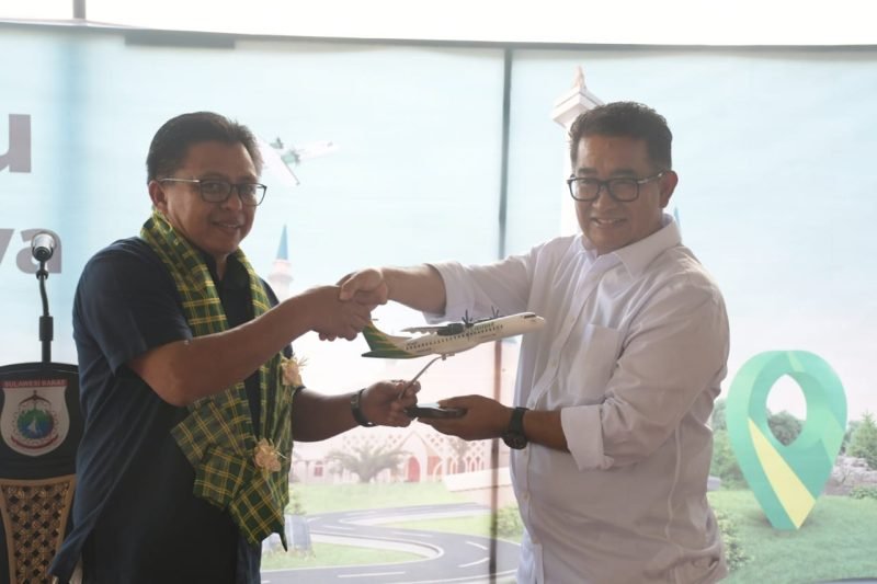 Direktur Niaga dan Kargo Citilink Ichwan F. Agus, berterima kasih atas dukungan pemprov Sulbar.(Humas/Foto)