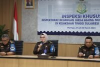 Inspektur Inspektorat Keuangan Jaksa Muda Pengawasan ( Jamwas ) Yeni Andriani berada di Kejati Sulbar.(F/Anto)