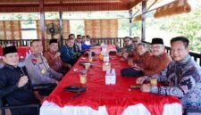 Terlihat Kapolda Sulbar bersama para anggota Komisi I DPRD Lampung.(F/HMS)